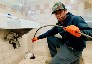 plumber hydrojetting sewer