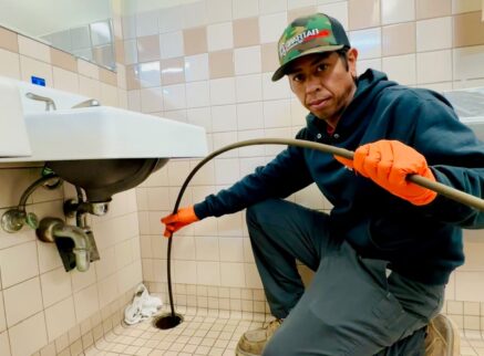 plumber hydrojetting sewer