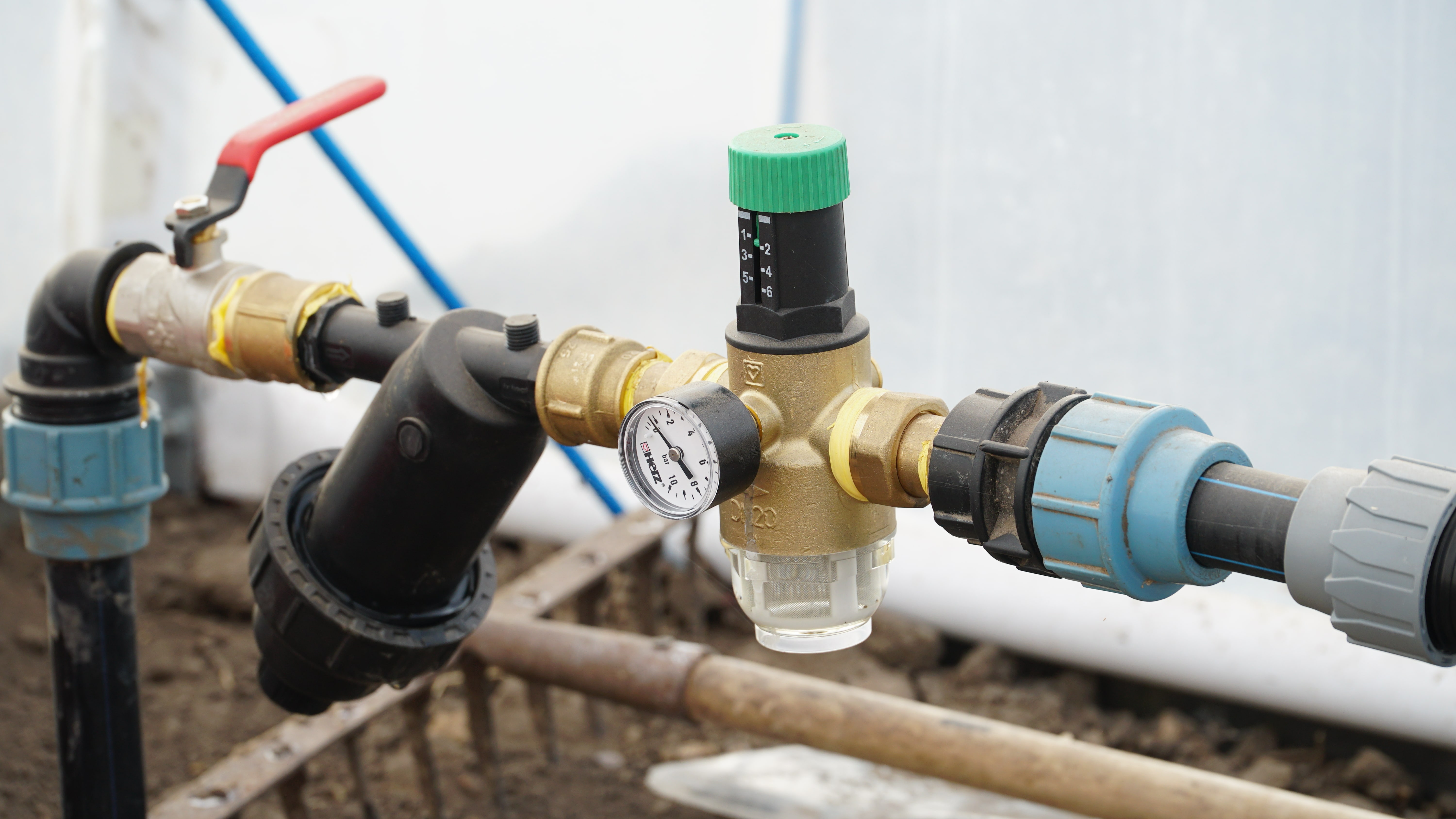water pressure regulator